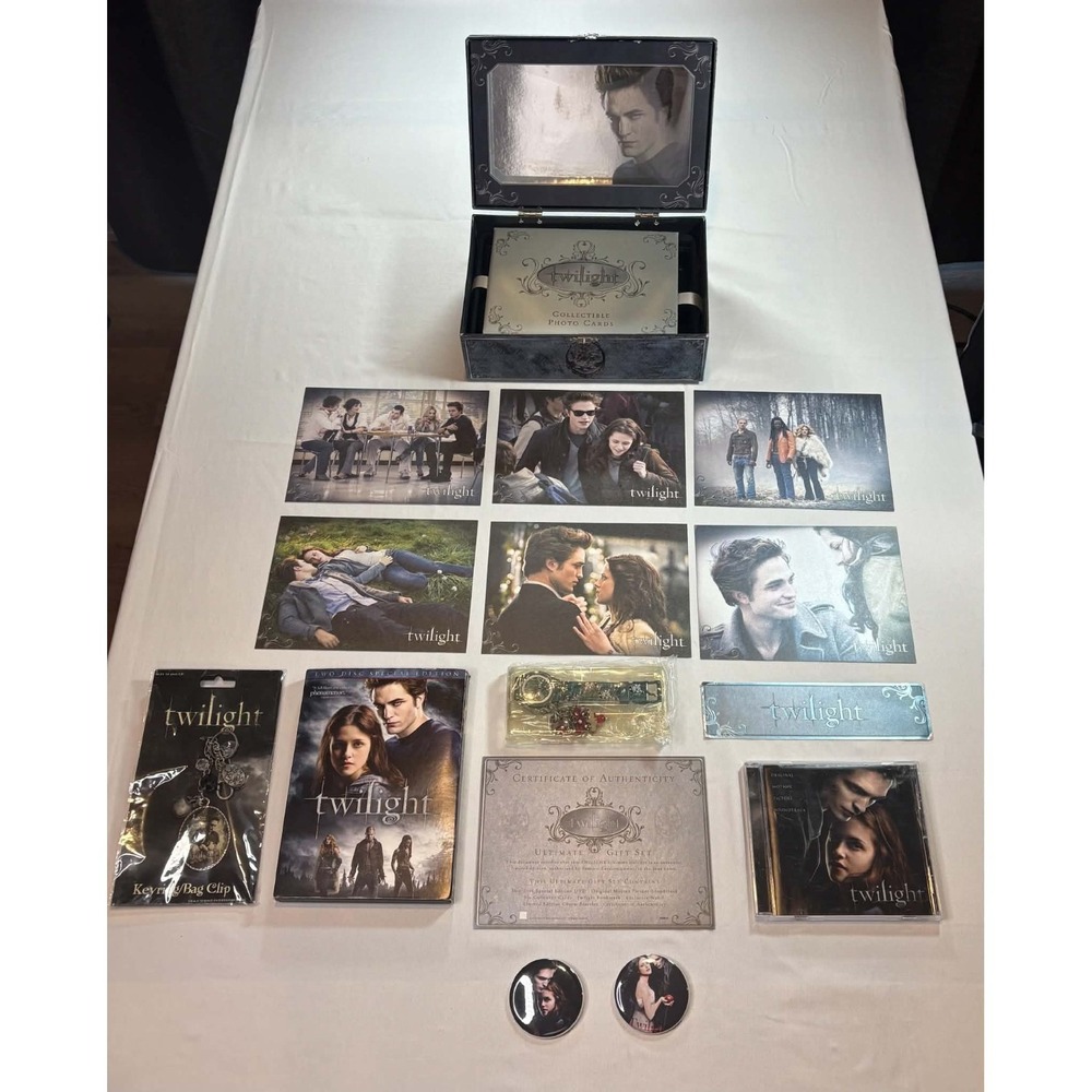 Twilight Ultimate Collectors Gift Set Limited Edition Box Set DVD Soundtrack Com
